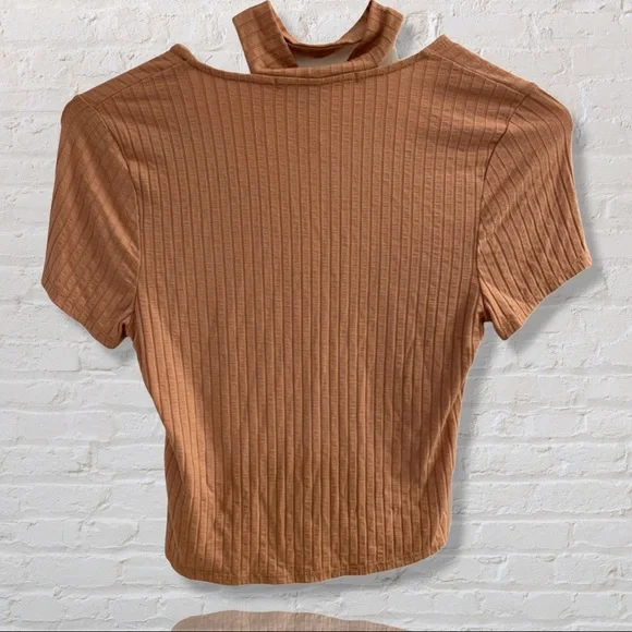 [NWT] Beige, Tight Fit Chocker Style Crop Top - Picture 3 of 4
